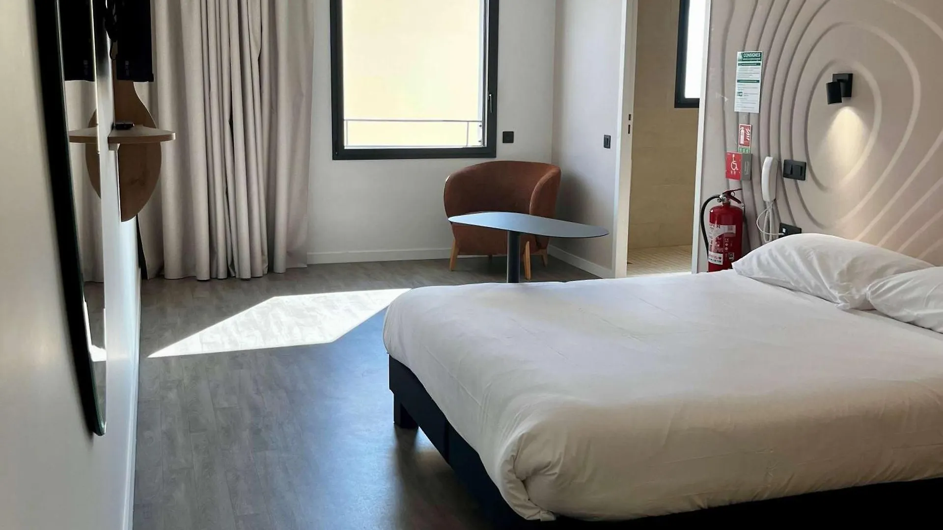 Hotel Ibis Styles Cabries Aix-En-Provence Tgv France